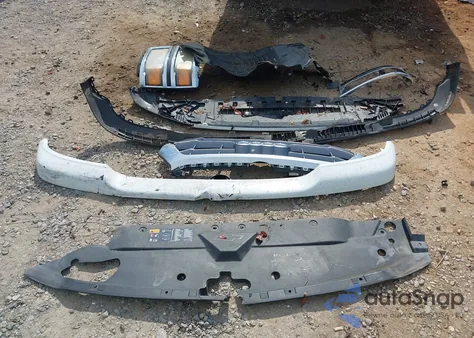 2014 Chevrolet Silverado 1500 Work Truck 2Wt z USA, uszkodzony, nr VIN 1GCRCPEH1EZ145668